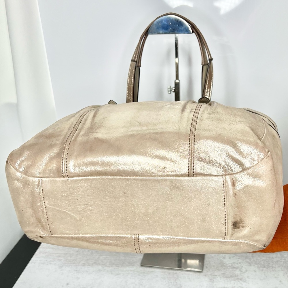 COACH F16565 METALLIC CHAMPAGNE GOLD GALLERY TOTE SHOULDER BAG LARGE CARRYALL - Picture 12 of 14